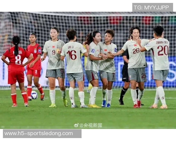 中国女足亚洲杯首战告捷以2比0战胜孟加拉国队迎来开门红 中国女足亚洲杯首战告捷以2比0战胜孟加拉国队迎来开门红